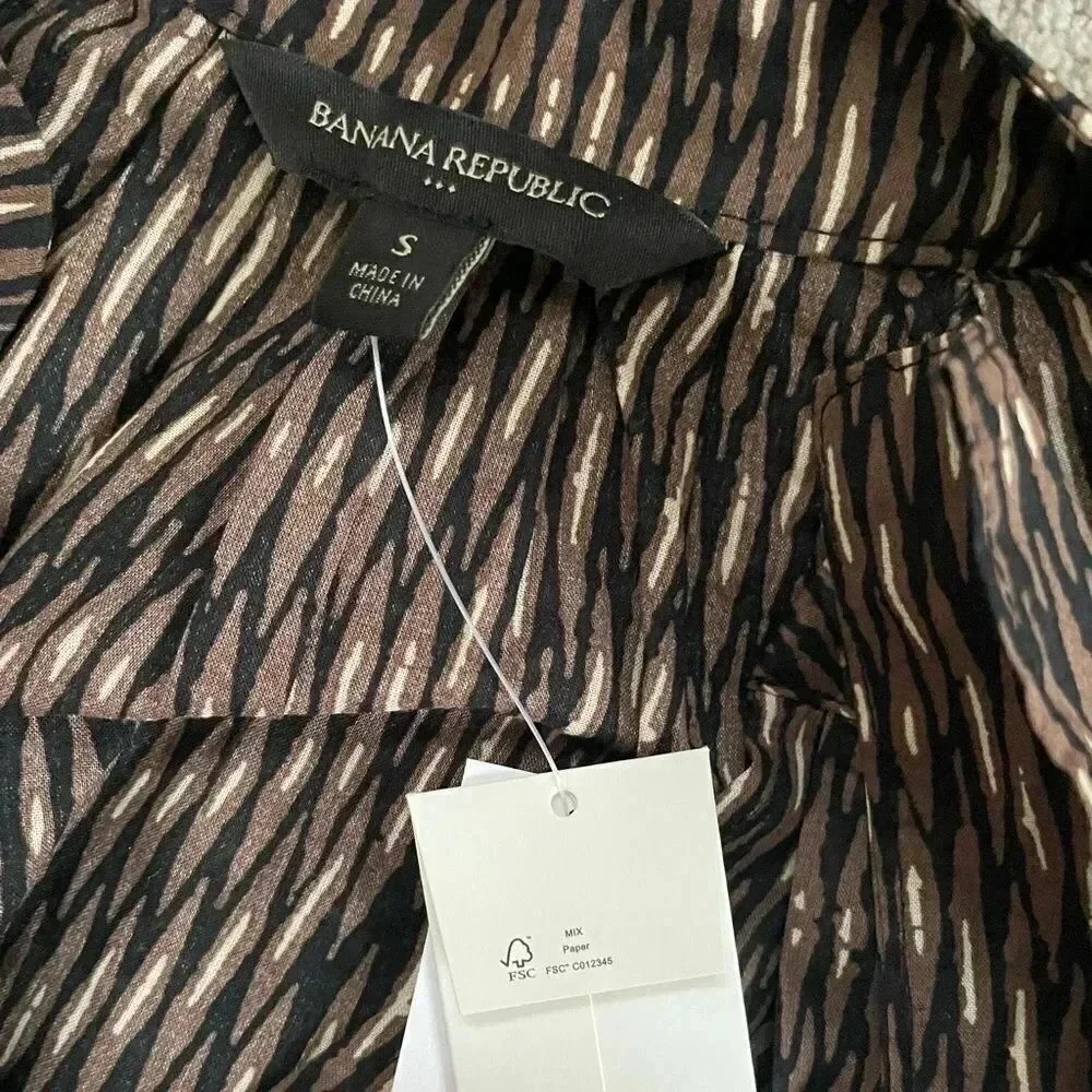 Banana Republic Belted Tiered Blouse - Picture 9 of 12